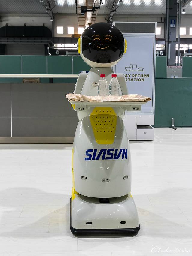 新松机器人二期食堂