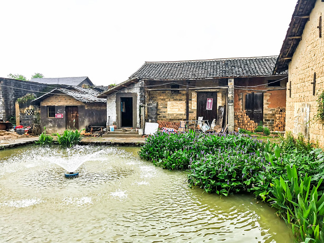 罗田村景区:是安义古村群三个古村群组成之一,拥有2000人的大村.