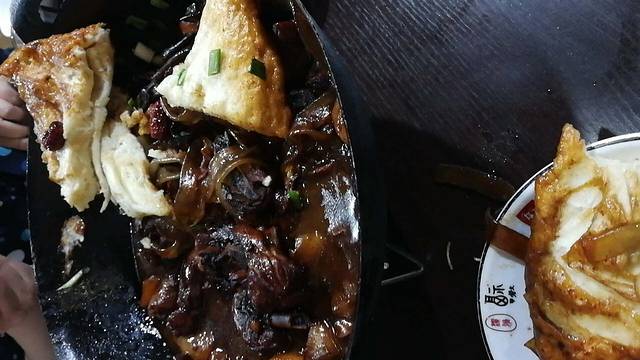 高记东北铁锅烀饼