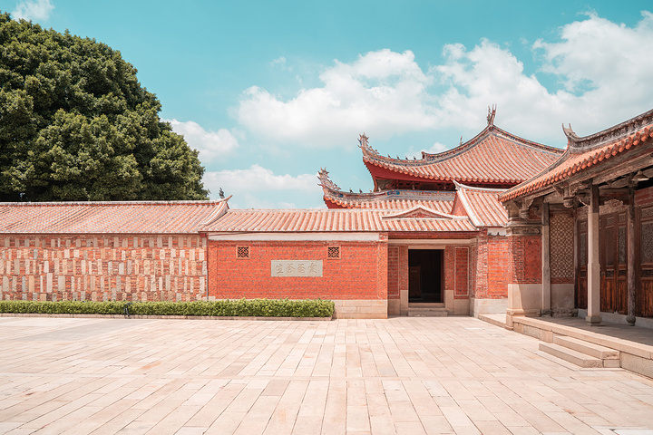 泉州历史上也曾建有多座文庙,能够保存至今且与众不同的是始建于唐