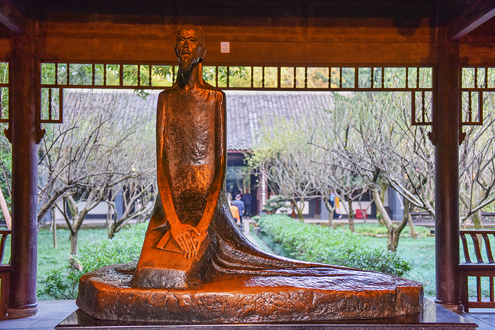 2023裡面的大雅堂,茅屋,詩史堂,工部祠,萬佛樓,唐遺址陳列館等都非常