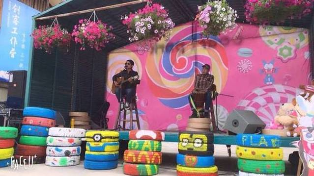 阳光100雪山艺术村