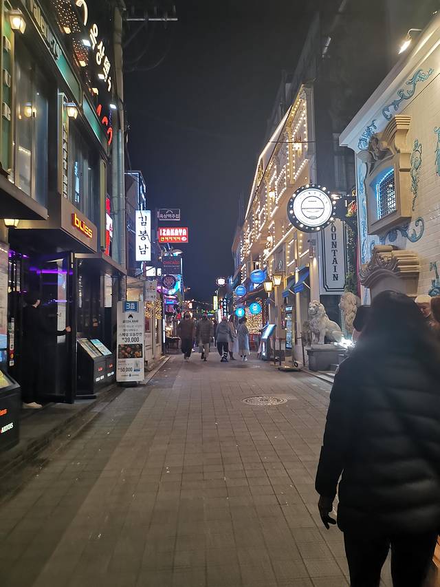 2023梨泰院门票,首尔梨泰院游玩攻略,梨泰院游览攻略路线/地址/门票价格-【去哪儿攻略】
