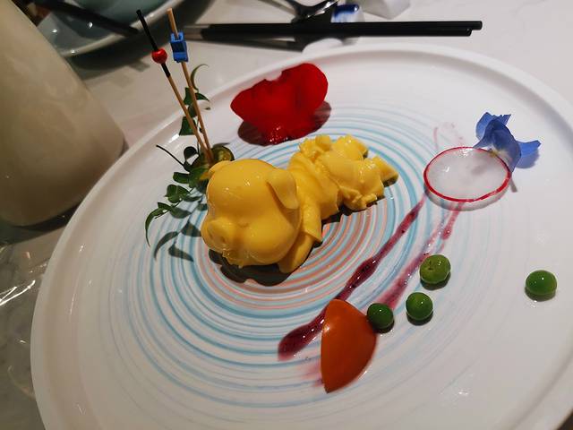 夫人花园·千岛湖鱼头馆(寰悦广场店)