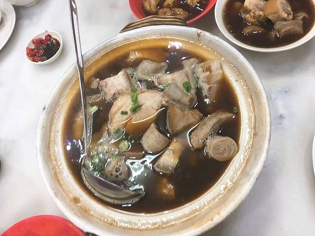 新峰肉骨茶