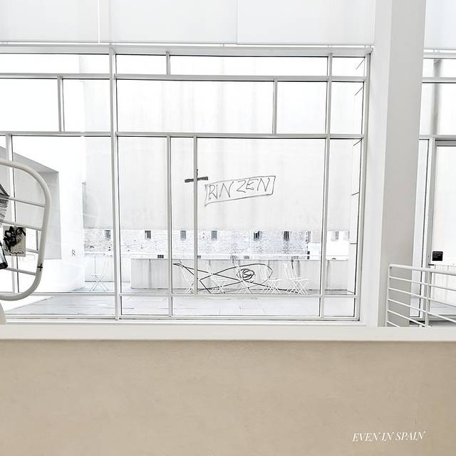 巴塞罗那现代艺术博物馆