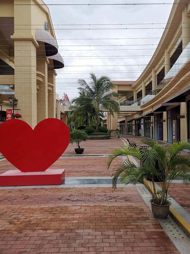 亚龙湾壹号小镇·奥特莱斯