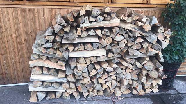 大锅大灶柴火饭庄(虹桥中路店)