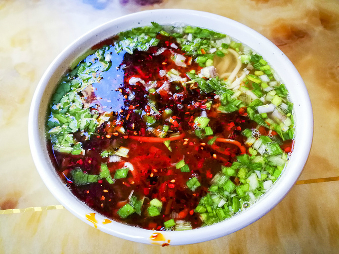 兰州牛肉面有各种等级的划分,我个人比较