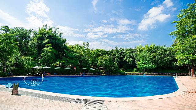 森波拉冰川水谷