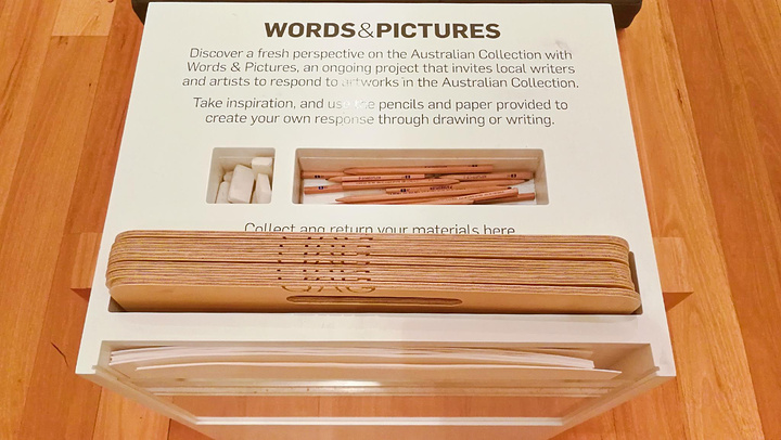 "每个入场的参观者都会拿到一张贴纸，上面是大小颜色各异的圆形图案，走进房间后，你可以将这些圆形贴..._昆士兰现代美术馆"的评论图片