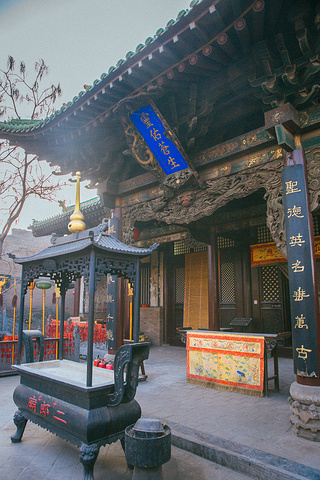 这个二郎不是二郎神杨戬,而是道教正神,因此二郎庙是道教的庙观_二郎