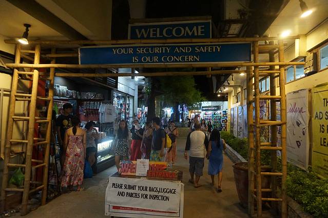 长滩D'Mall购物区