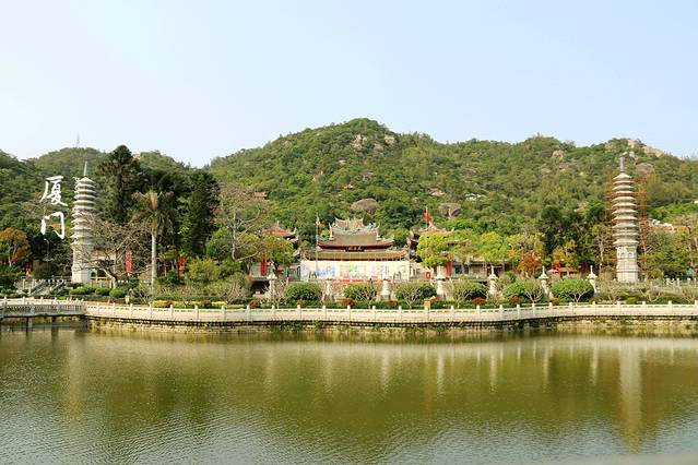 南普陀寺-放生池