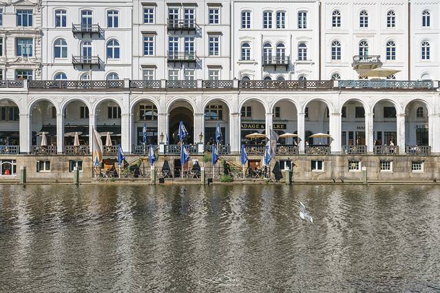 阿尔斯特湖拱廊