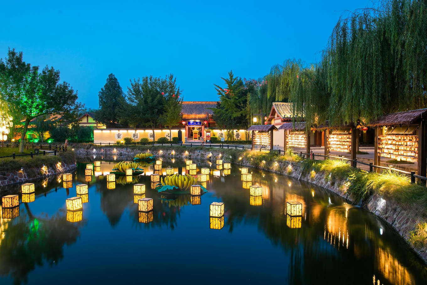 江南名园瞻园，南京最历史最悠久的园林，被誉为“金陵第一园”|园林|瞻园|名园_新浪新闻