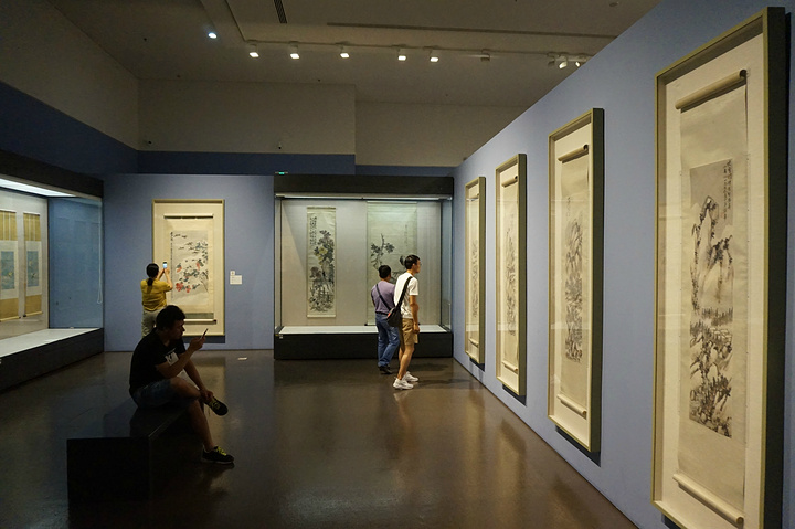 "中华艺术宫是2010上海世博会的主场馆，以前叫做中国馆_中华艺术宫"的评论图片