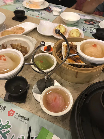 "在广州的店铺数量也非常多，作为游客去广州是一定要吃的，点都德的茶餐厅文化是很地道的，小吃的数量..._点都德(喜粤楼店)"的评论图片