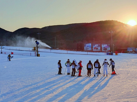 渔阳滑雪场旅游景点图片