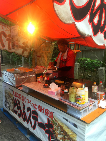 "总的来说，八坂神社一般，特别是当天早上先去了清水寺。走过二三年坂，来到了八坂神社_八坂神社"的评论图片