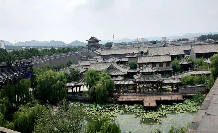 "建议游览时间：30分钟。因去时门票优惠，节假日期间成人票5元/人，学生票半价_阜财门城楼"的评论图片