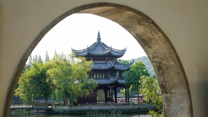 "台州府城文化旅游区（江南长城）门票+（东湖）门票有联票，价格是65，如果单买东湖，就是15元_台州府城文化旅游区"的评论图片