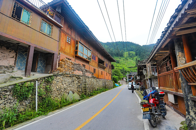 白岩村图片