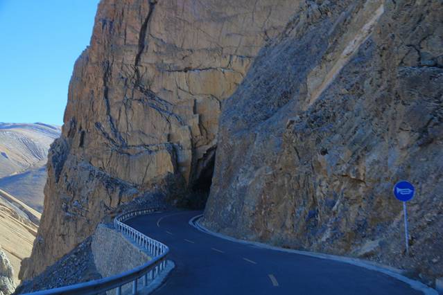 318国道5000km纪念碑