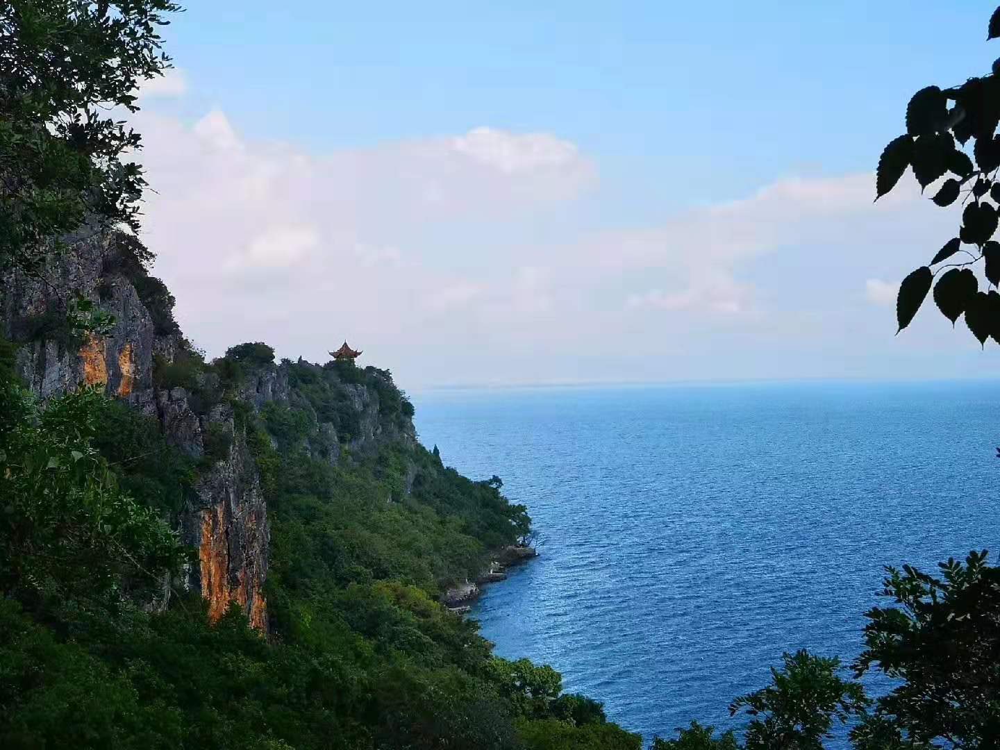 抚仙湖孤山风景区图片图片