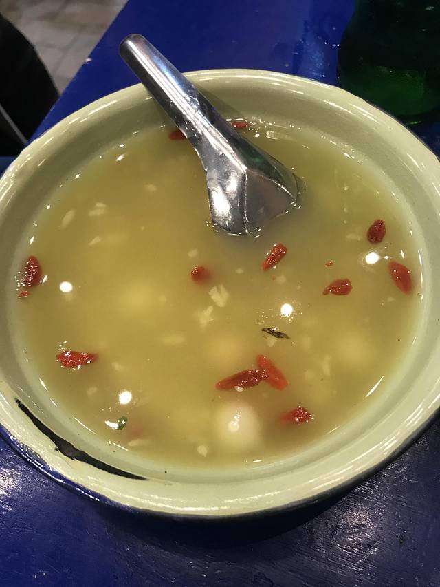 马路边边香(中央第五街店)