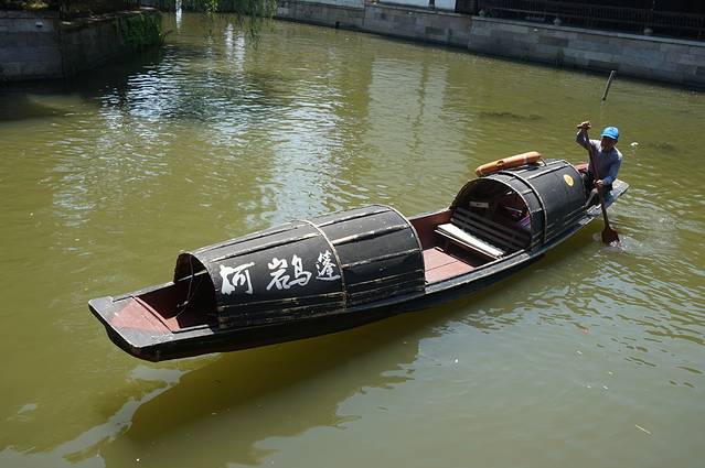 柯岩景区乌篷船观光