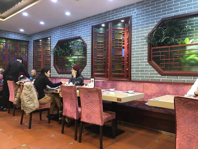 点都德(白玉兰广场店)