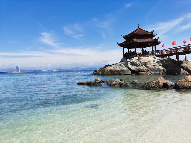 大部分人去蜈支洲岛选择的是一日游,或者自己上岛当日来回.