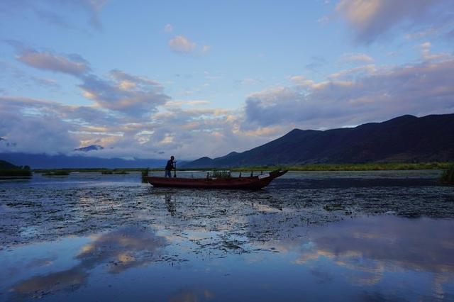泸沽湖
