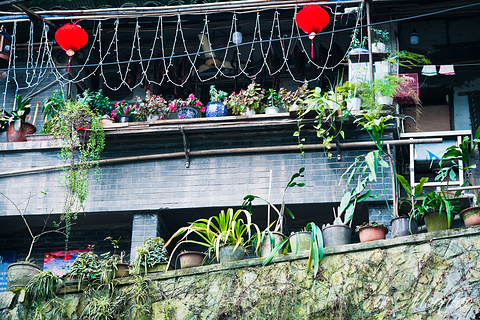 江畔寻花·咖啡小筑旅游景点攻略图