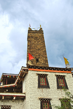 甲居藏寨-碉堡的图片