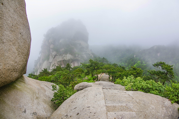 【安慶】仙人撫我頂,結髮天柱山