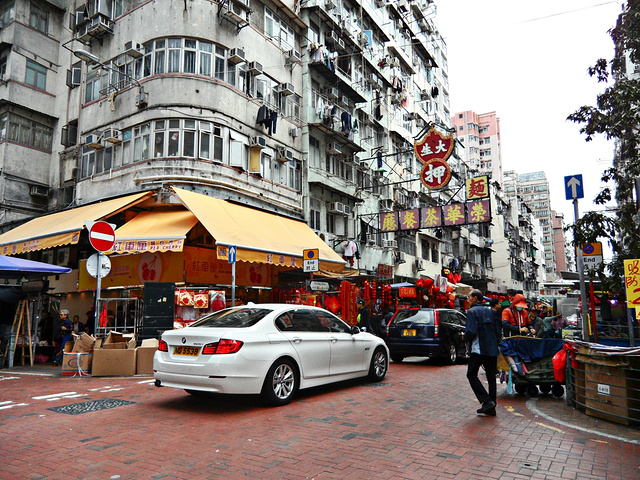 "有人说，深水埗是最有香港味道的地方。走在香港的街头，圆了自己的TVB梦_深水埗"的评论图片