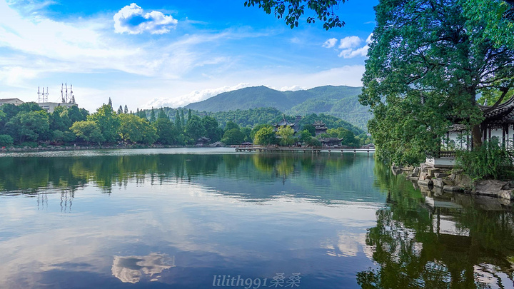 "台州府城文化旅游区（江南长城）门票+（东湖）门票有联票，价格是65，如果单买东湖，就是15元_台州府城文化旅游区"的评论图片