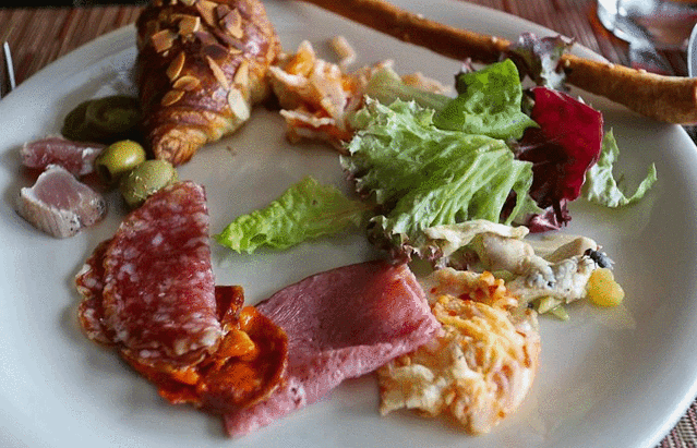 瑞喜敦岛主餐厅