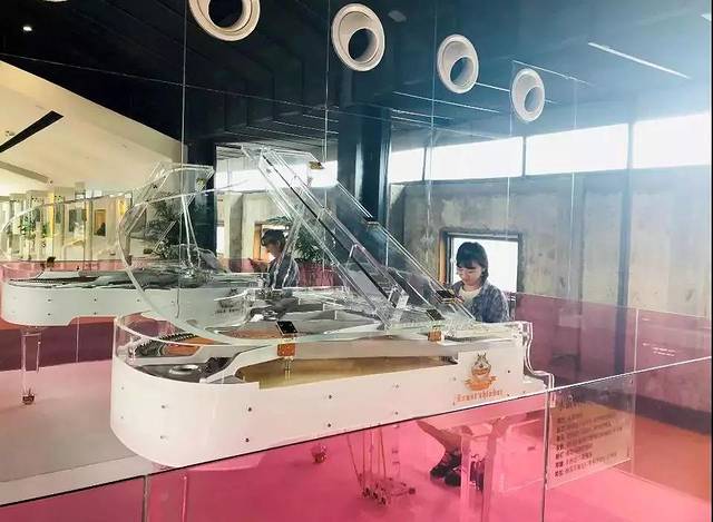 晶世界玻璃艺术馆