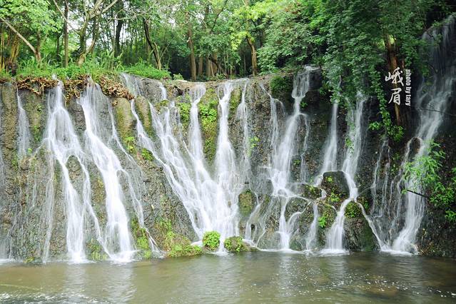 峨眉山风景区-秀甲瀑布