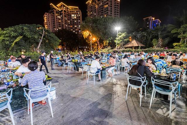 小海豚海鲜广场(三亚湾店)