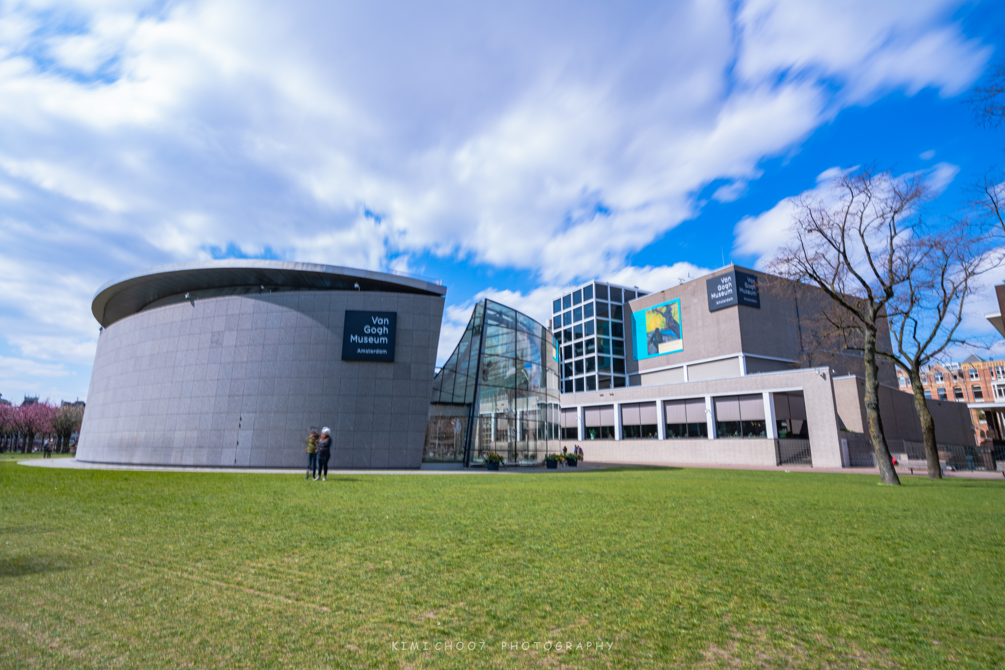 由于梵高美术馆游览话费了大量时间外加一顿午餐的时间在来到荷兰国立