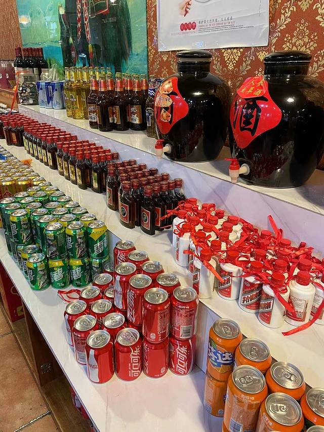 水上漂·牦牛肉自助火锅