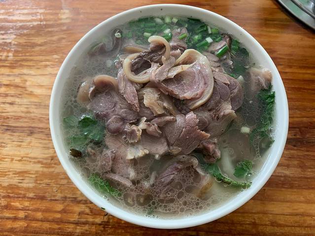 雷记老字号正宗花江狗肉馆