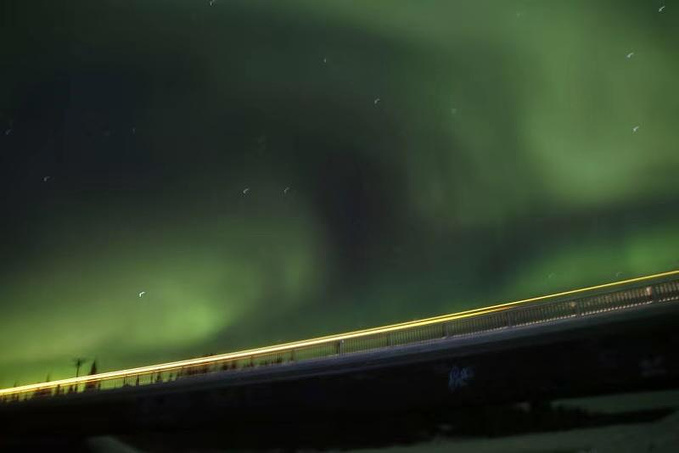 黄刀镇极光盛景,比我想象中的还要美-耶洛奈夫旅游攻略-游记-去哪儿攻略