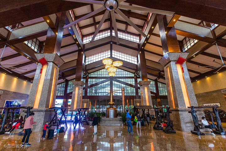 泉水够润滑这个是真实体会得到的我在泡了温泉的那个