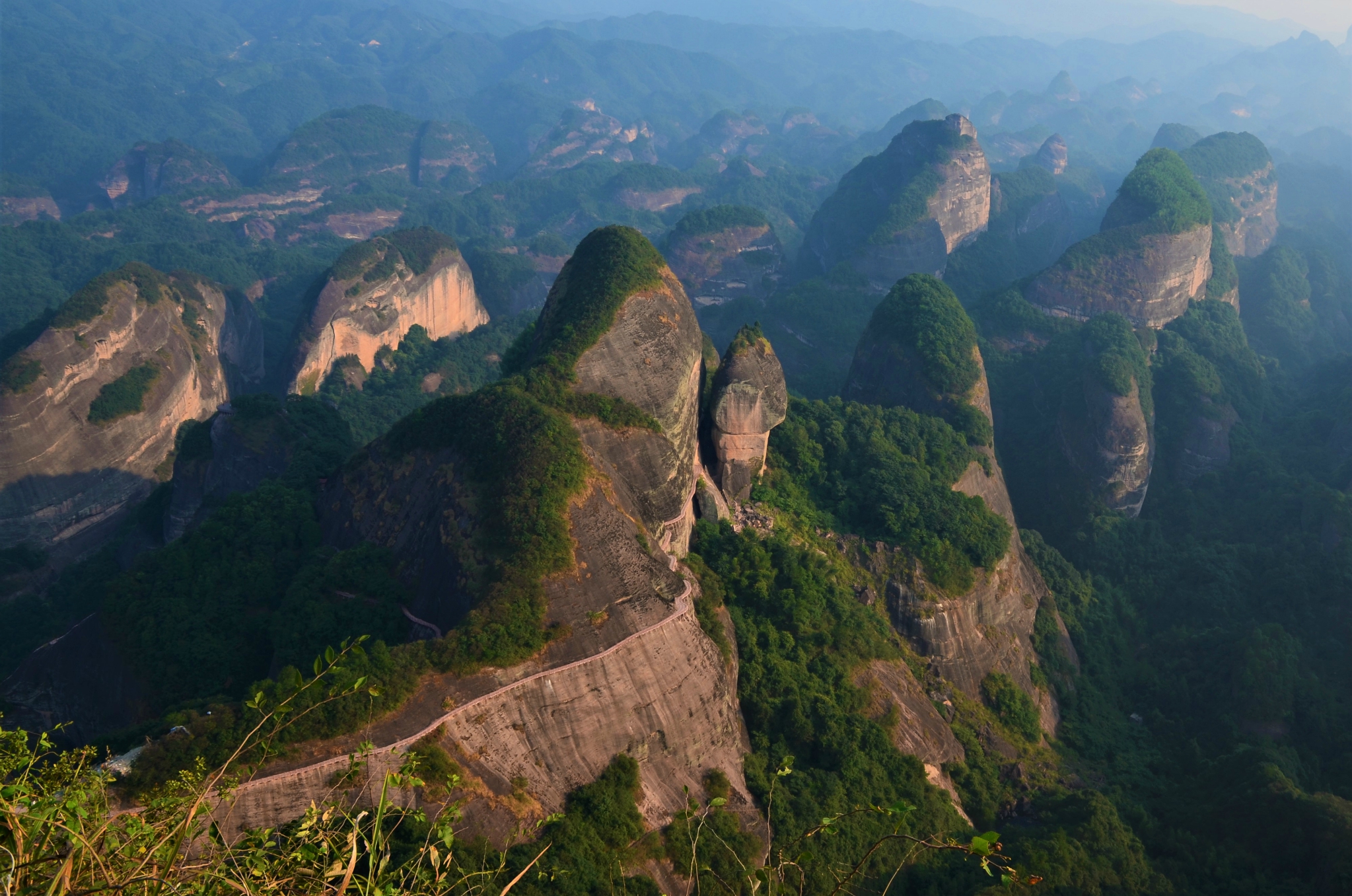 2023桂林丹霞八角寨景区游玩攻略,八角寨顶观日出.八角寨顶观.