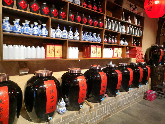 另外,店里还展示了许多酿醋酿酒的器具,也是一个小型的山西老陈醋博物